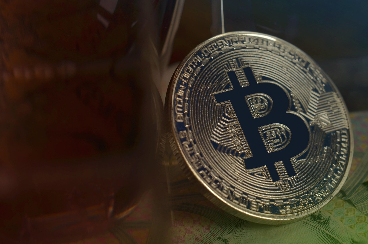 美商务部长之子Brandon联合Tether、软银及Bitfinex成立21 Capital！注资比特币 挑战微策略